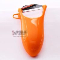 Peeler with plastic handle (4 Colours)