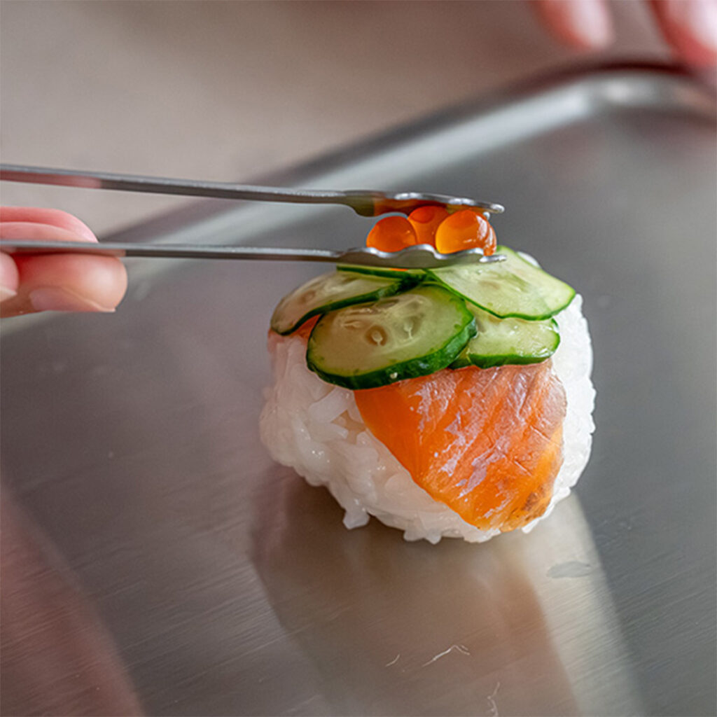Kajidonya Relish Tong