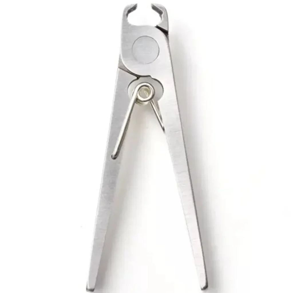 Nail Clipper Petite (Red Spring)