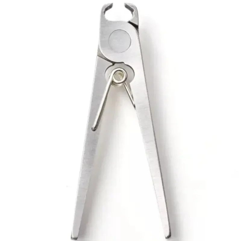 Nail Clipper Petite (Red Spring)