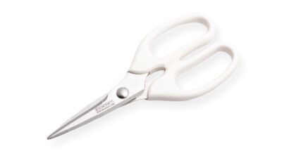 Kitchen scissor with blade cover