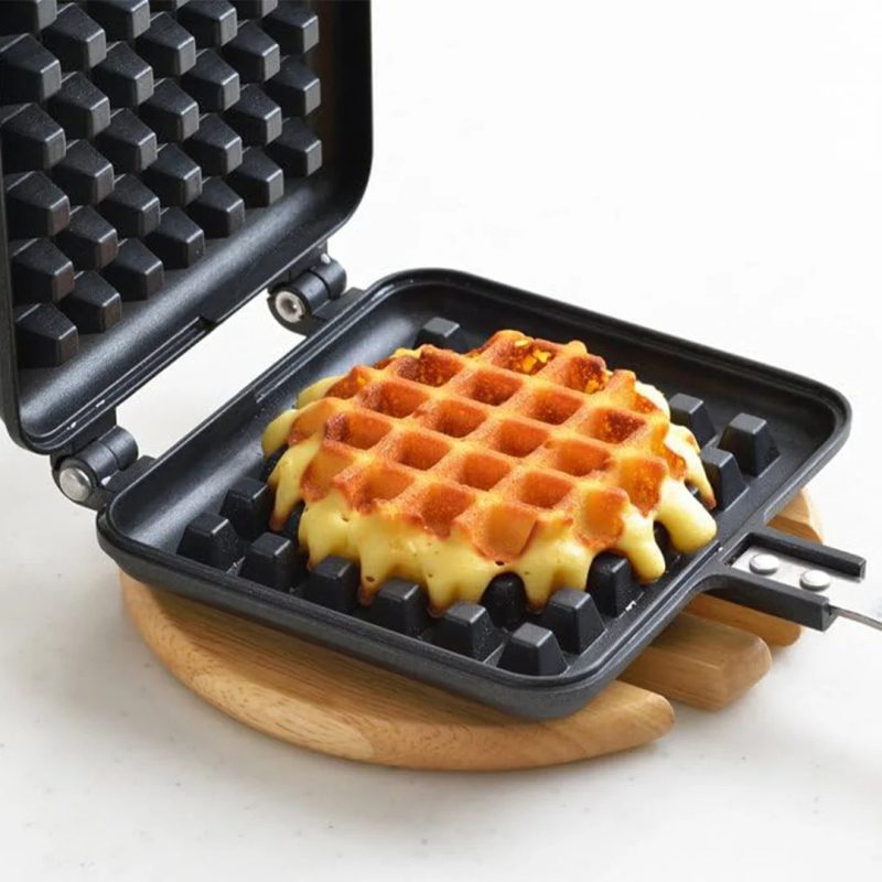 YOSHIKAWA WAFFLE MAKER
