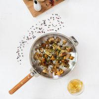 Cristel Casteline Stainless Wok - Removable Handle