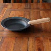 JIU Beechwood Handle