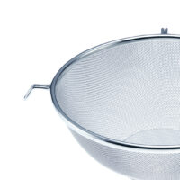 Three Snow Heavy-Duty Strainer